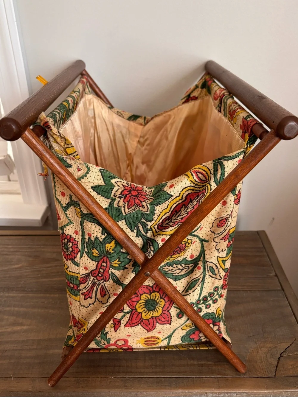 Vintage 60s Henry Seligman NY Folding Wood Sewing Basket Stand Floral Fabric